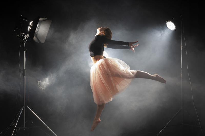 Project foto van Kunstkaai (spotlights op een danseres)